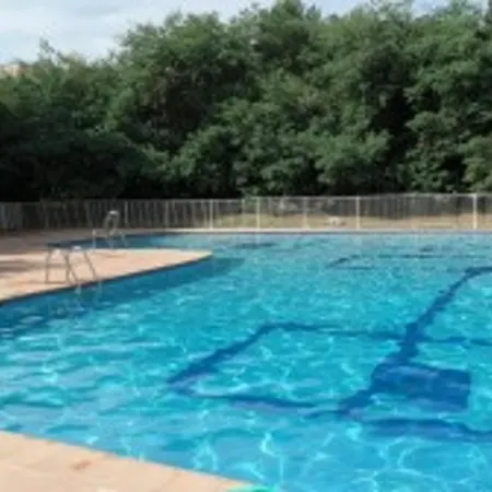 Studette In Saint-tropez, With Wonderful Park View And Pool Access - 8 Apartment